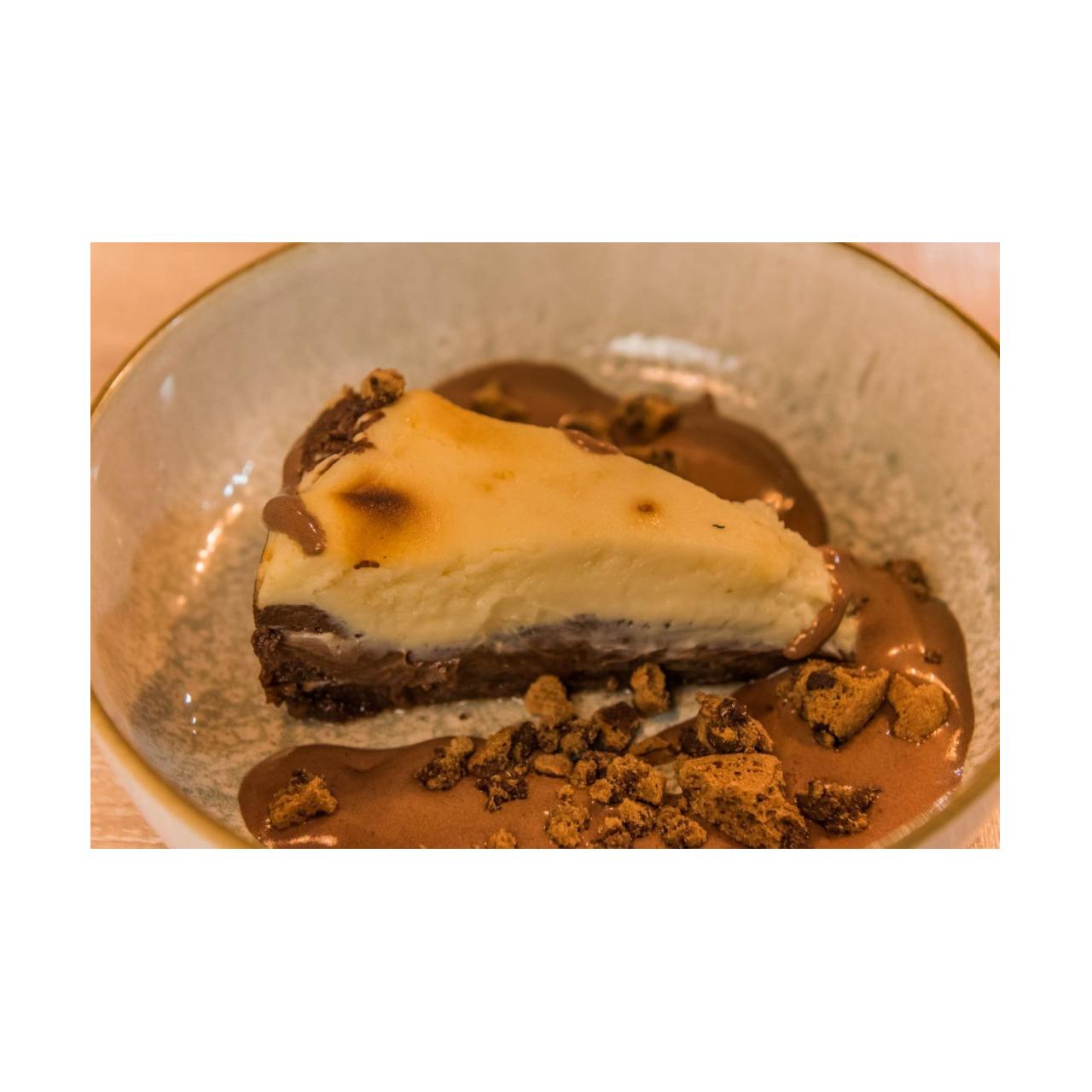 TARTA DE CHOCOLATE Y QUESO