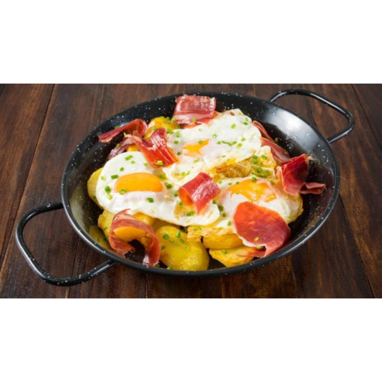 Huevos rotos con jamon iberico